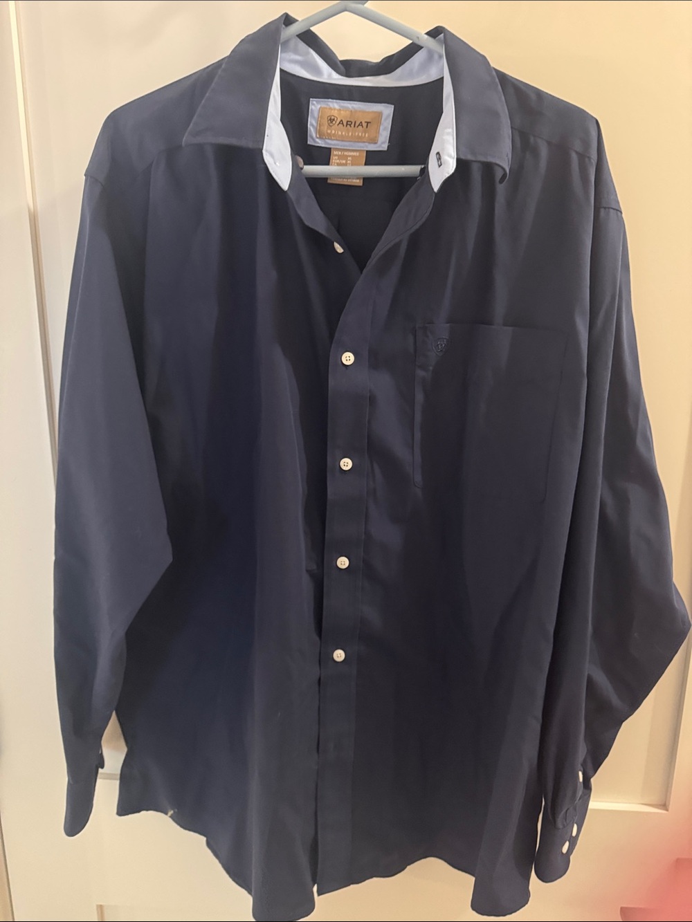 Ariat Men's Navy wrinkle free Button-Up Dress Shirt